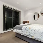 Exclusive 1 Bed 1 Bath In St John\'S Wood